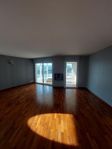spacieux T3 avec véranda, balcons, double garage la Rochelle quartier Les Minimes
