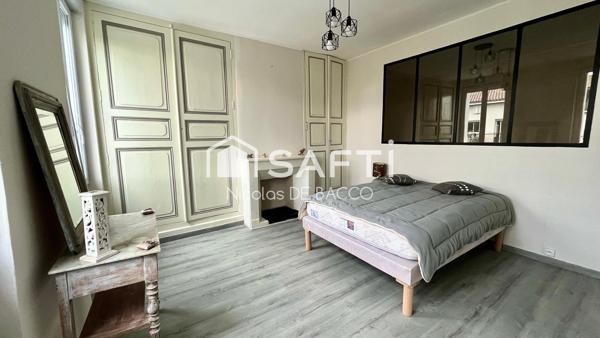 Grande maison de ville de 180 m2, avec jardin.