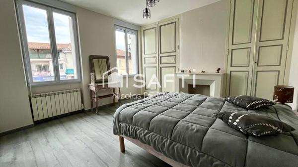 Grande maison de ville de 180 m2, avec jardin.