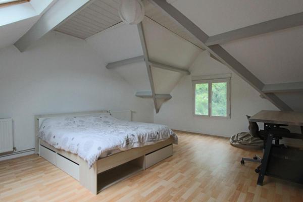 Maison de caractère de 140 m² avec vie de plain-pied, grand terrain et fort potentiel d'évolution