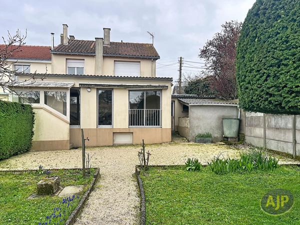 Vente maison Le May Sur Evre : 159 000 € - AJP Immobilier Saint-Macaire-en-Mauges