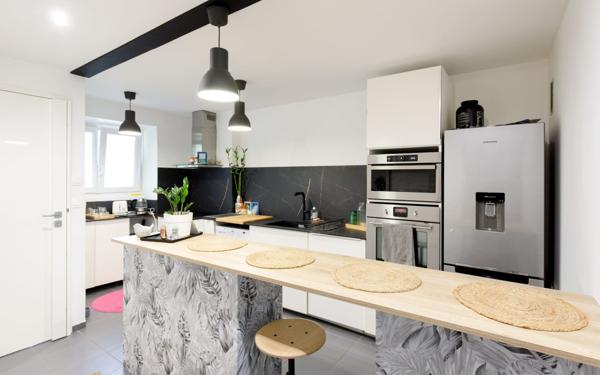 Appartement à vendre    3 pièces • 64 m2 Cannes