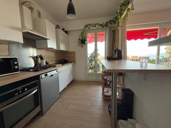 APPARTEMENT 4P 75 M2 VUE MER GARAGE CAVE TERRASSE