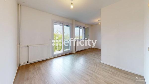 Appartement
         2 pièces
        - 48 m² Exclusivité 179 000 € *