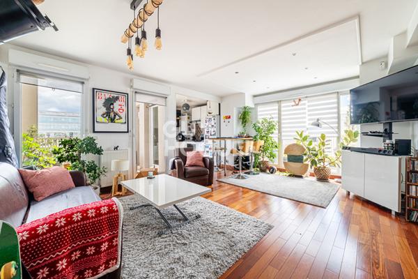 DUPLEX 110M² AVEC TERRASSE DE 60M² EN DERNIER ETAGE