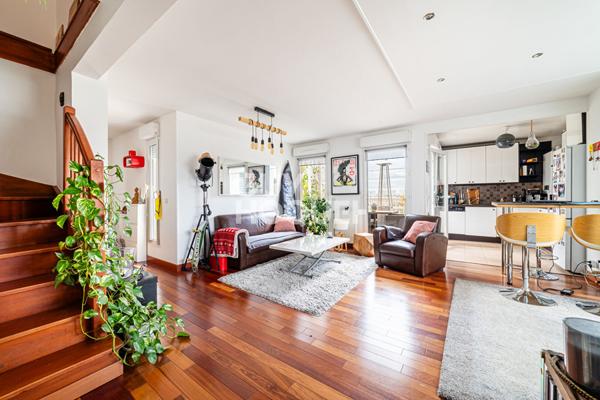 DUPLEX 110M² AVEC TERRASSE DE 60M² EN DERNIER ETAGE