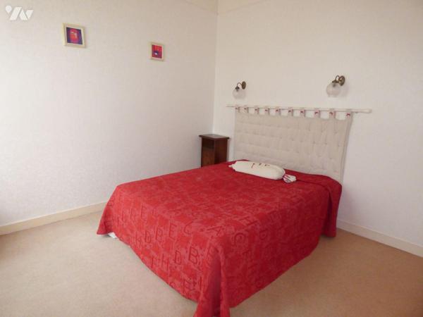 Centre ville, ancien hôtel, bar restaurant, comprenant :
Au sous sol : cave set chaufferie (fu...