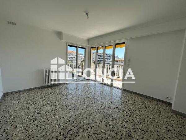 Location Appartement 3 pièces 72.3 m² - 72-74 BOULEVARD SADI CARNOT Le Cannet 06110