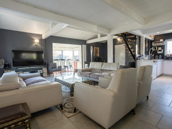 Maison 7 pièces - 171 m²