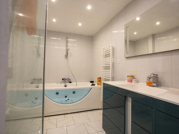 Maison 7 pièces - 171 m²