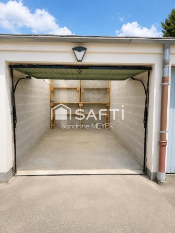 Garage fermé extérieur 14 m²