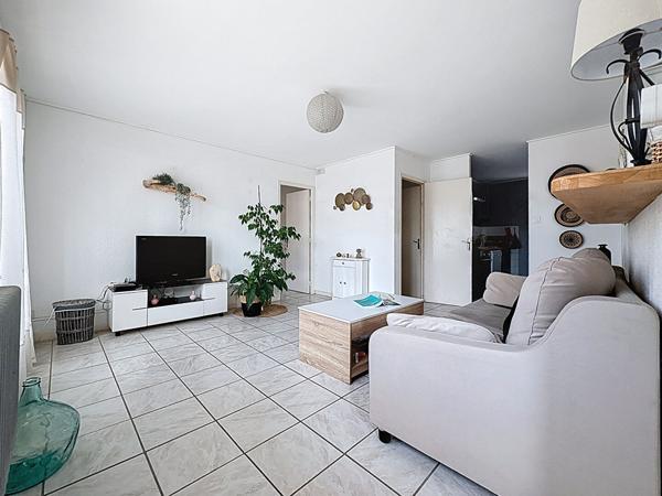 Appartement Orange 3 pièce(s) 61 m2
