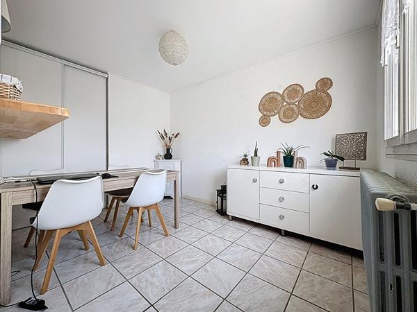 Appartement Orange 3 pièce(s) 61 m2