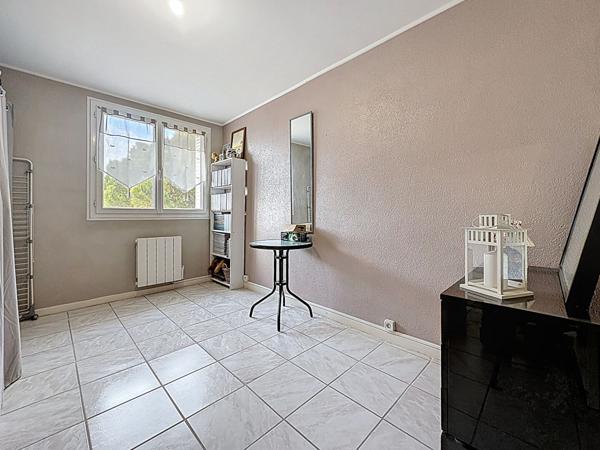 Appartement Orange 3 pièce(s) 61 m2