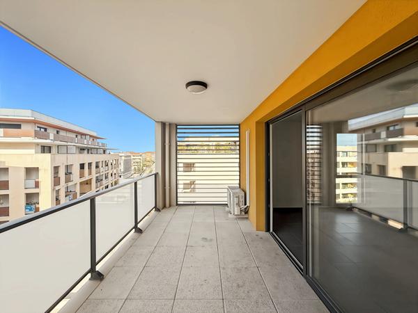 Appartement Aix En Provence 3 pièces - terrasse 58 m2 - Garage.