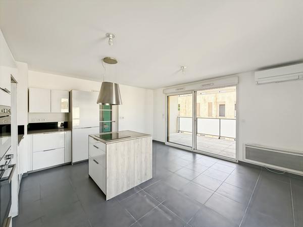 Appartement Aix En Provence 3 pièces - terrasse 58 m2 - Garage.