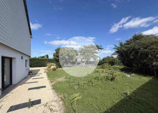 Vente                                                      Maison
                        
                     7 pièces                      191 m2                     à Le Loroux-Bottereau
