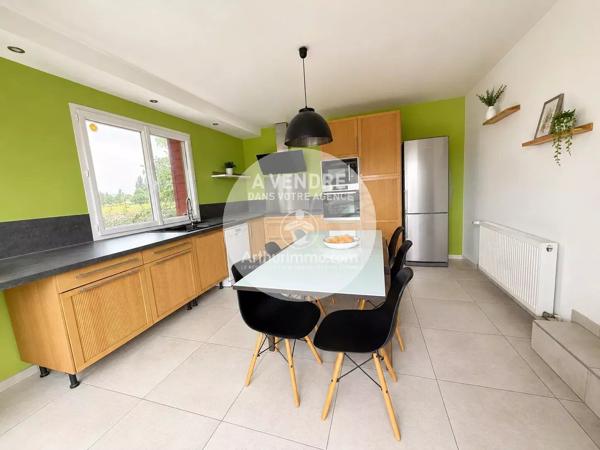 Vente                                                      Maison
                        
                     7 pièces                      191 m2                     à Le Loroux-Bottereau