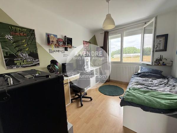 Vente                                                      Maison
                        
                     7 pièces                      191 m2                     à Le Loroux-Bottereau