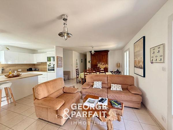 LES GRENETTES ? Propriété 2 maisons, 6 chambres, terrain 1 265 m² à quelques pas de l'océan