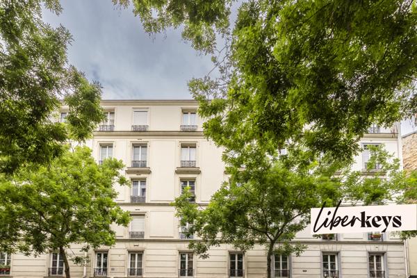 PARIS 20e – GAMBETTA | 2 PIÈCES DE CHARME AU DERNIER ÉTAGE