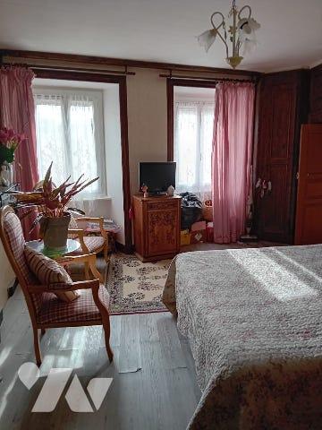 Maison d'habitation mitoyenne sur LA COTE SAINT DIDIER