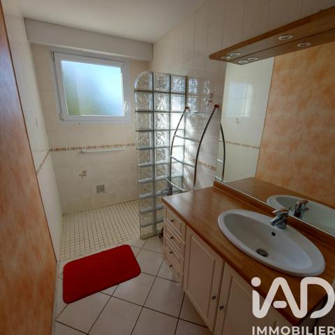 Maison à vendre 7 pièces 97 m² Les Herbiers