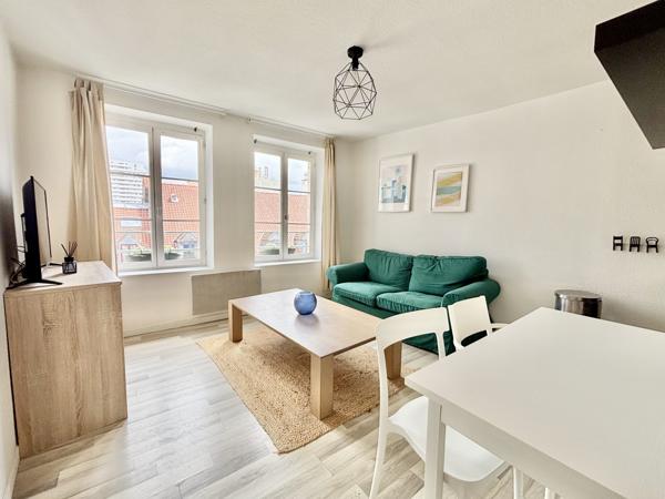 Bel appartement de type 2 entièrement rénové.