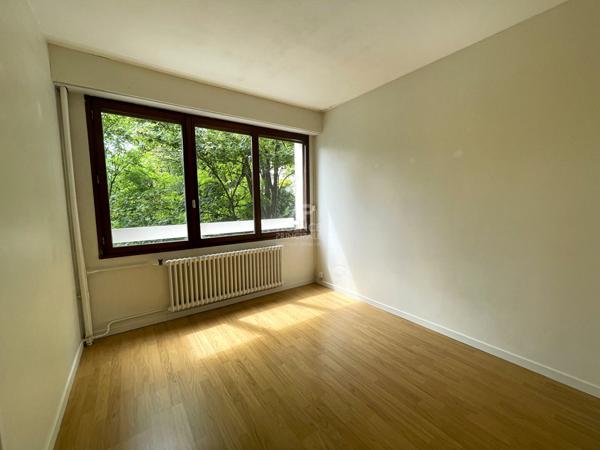 SEVRES Centre Ville - Appartement 2 pièces Loyer 1 187.62 €/mois charges comprises **  - Référence  716-C