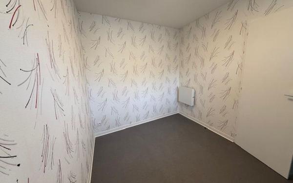 Appartement à louer    1 pièce •  Mont-de-Marsan