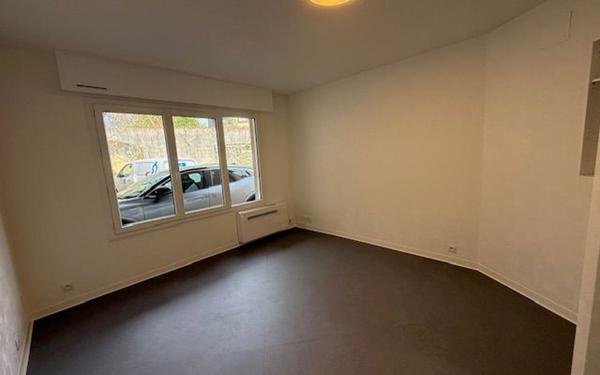 Appartement à louer    1 pièce •  Mont-de-Marsan