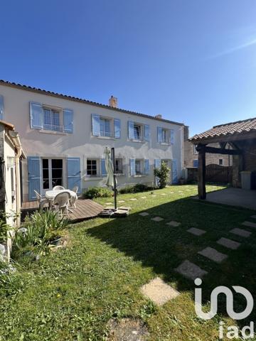 Maison à vendre 8 pièces 315 m² Saint-Martin-des-Fontaines