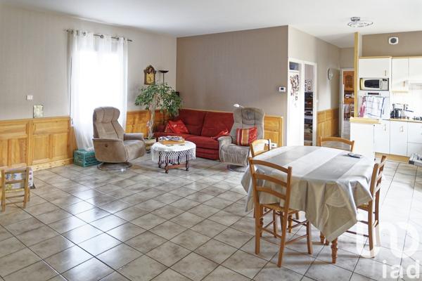 Maison à vendre 8 pièces 315 m² Saint-Martin-des-Fontaines