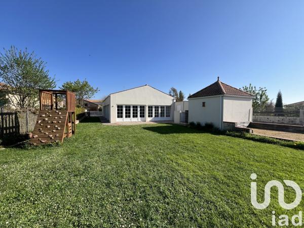 Maison à vendre 8 pièces 315 m² Saint-Martin-des-Fontaines