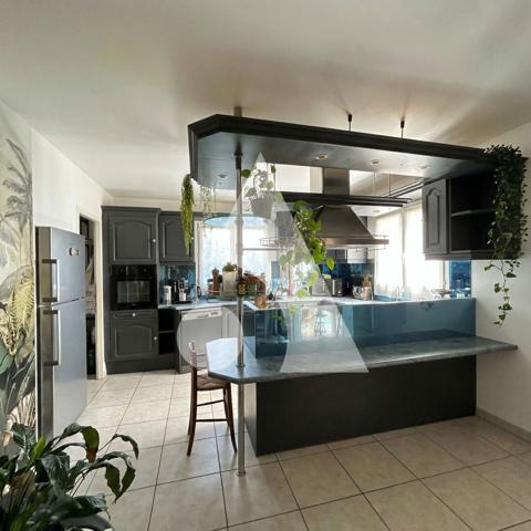 Maison 5 pièces 180 m2