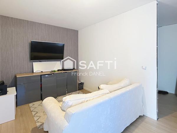 immeuble de rapport composé de 3 appartements et 7 studios