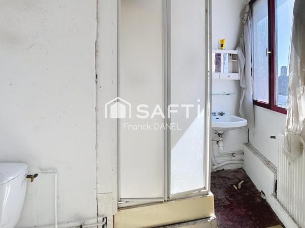 immeuble de rapport composé de 3 appartements et 7 studios