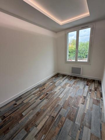 2 chambres et balcons au coeur de La Garde