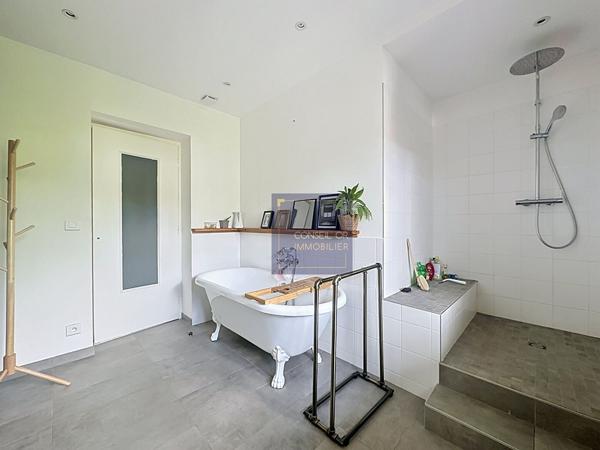 Maison Saint Genis Laval 5 pièces 133 m2 - 526 m2 terrain - , Oullins pierre benite Maison Saint Genis Laval 5 pièces 133 m2 - 526 m2 terrain - , Oullins pierre benite