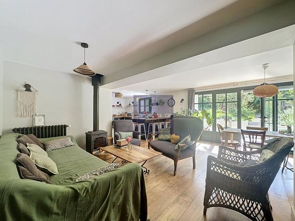 Maison Saint Genis Laval 5 pièces 133 m2 - 526 m2 terrain - , Oullins pierre benite Maison Saint Genis Laval 5 pièces 133 m2 - 526 m2 terrain - , Oullins pierre benite