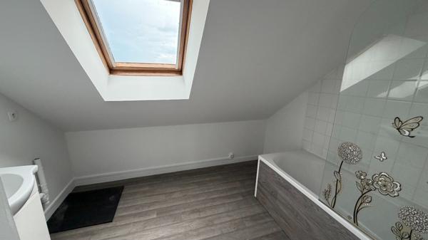 Appartement sejour + deux chambres