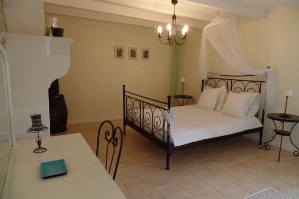 Elégante Maison de Maître avec 5 chambres d'hôtes Saint-Jean-d'Angély (17400)