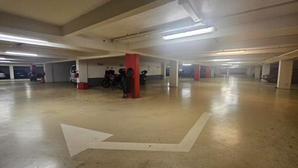 Parking - 131 quai de Valmy 75010 Paris