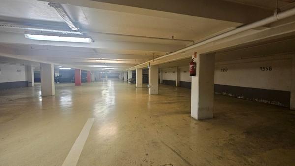 Parking - 131 quai de Valmy 75010 Paris