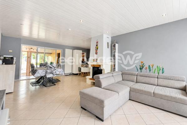 Maison à vendre 6 pièces de 121,48 m² à Mauves-sur-Loire