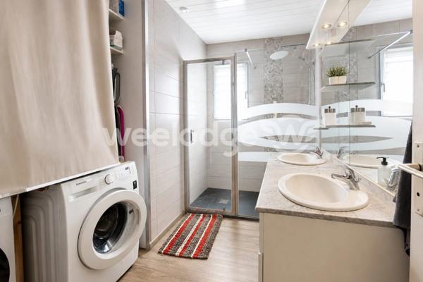 Maison à vendre 6 pièces de 121,48 m² à Mauves-sur-Loire