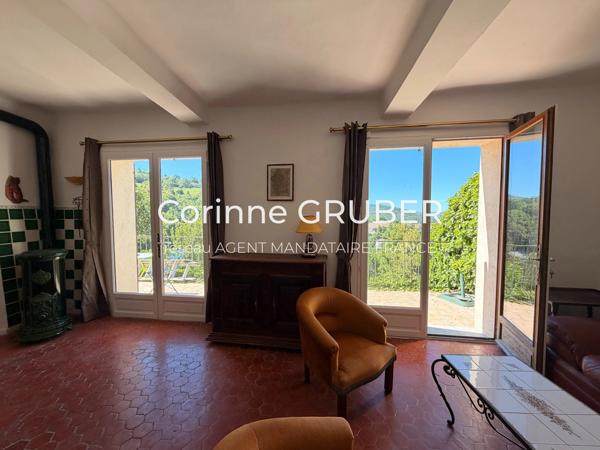 Immobilier Thoard (04380) – Maison de village 125.33m2 – 177 000 €