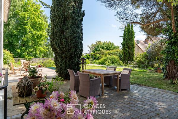 Spacieuse, modulable et intimiste propriété familiale au coeur d’un environnement privilégié – Aigremont