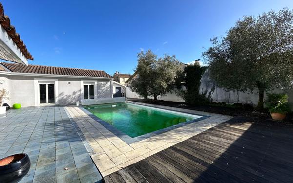 Maison à vendre    4 pièces •  Villenave-d'Ornon