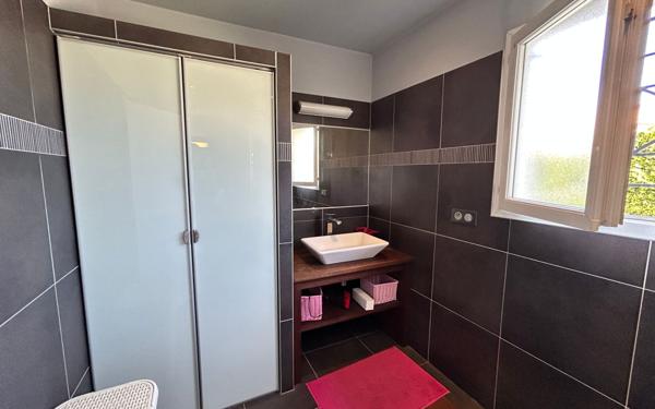 Maison à vendre    4 pièces •  Villenave-d'Ornon